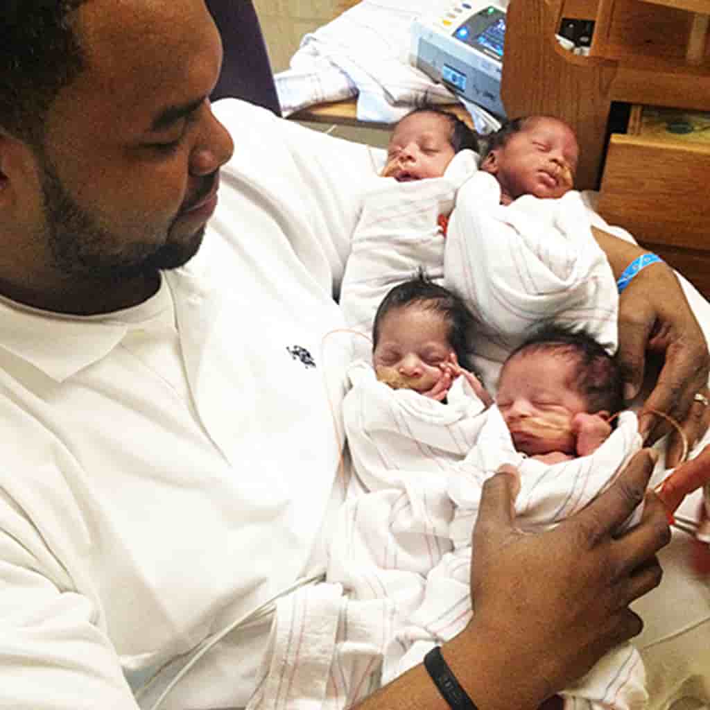 Overcoming the pain of losing his wife after giving birth to 4 children: The man tries his best to take good care of his 4 motherless children with boundless love