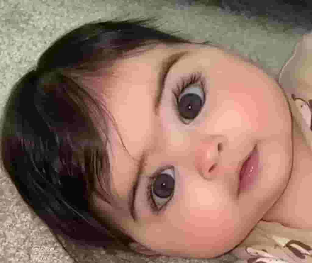 The babies’ big, captivating eyes, soaring eyelashes and chubby faces have fascinated millions of people online. 