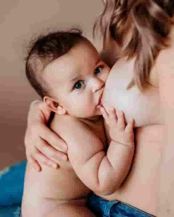 Revealing love: The profound bond in the tender moments of breastfeeding. na
