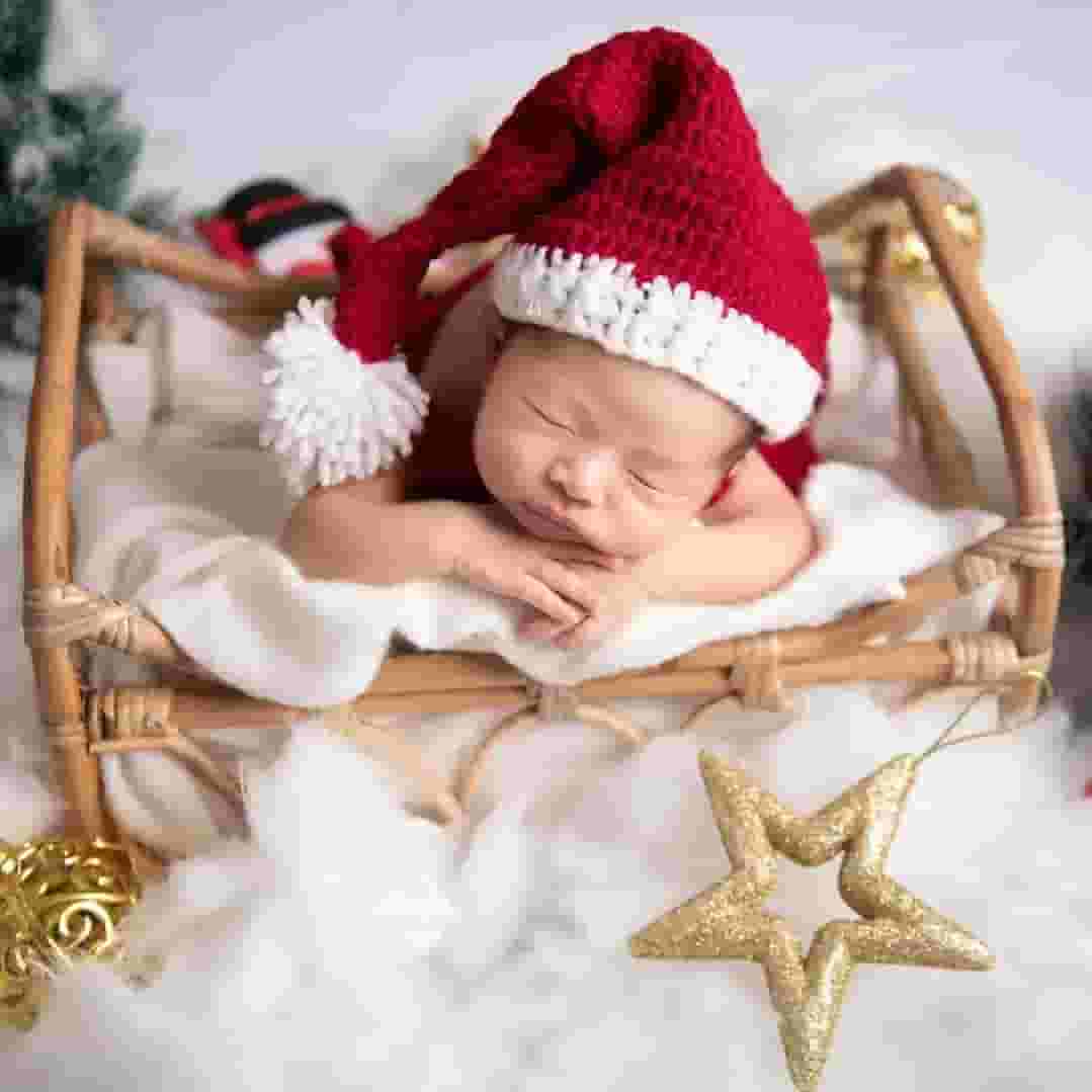 Baby’s Christmas photo