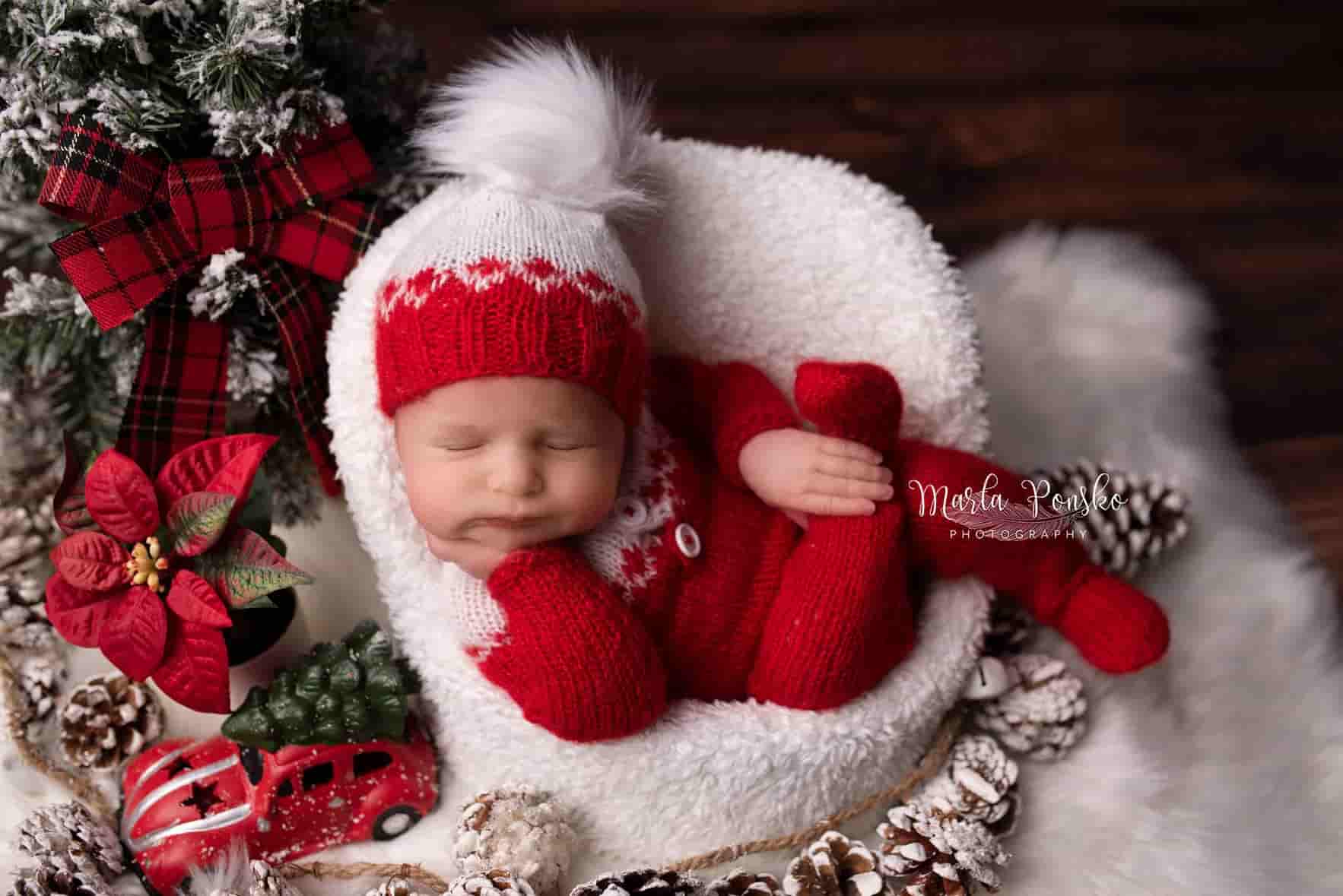 Baby’s Christmas photo