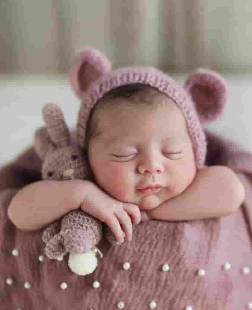 The Endearing Image of a Sleeping Infant Captures the Hearts of the Online Community.
